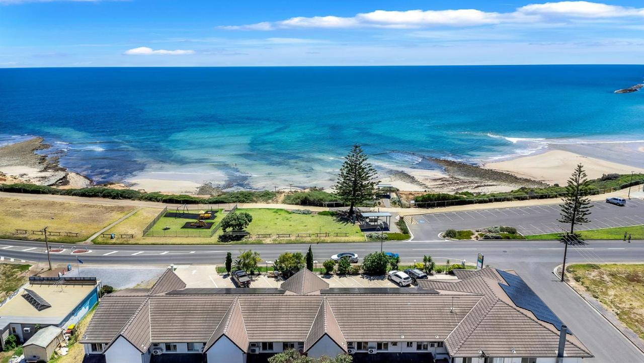 Coast Motel And Apartments Port Noarlunga Exterior photo