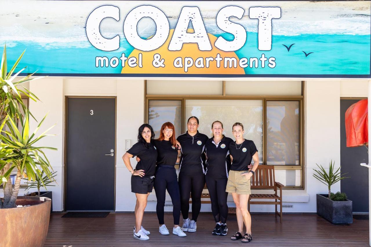Coast Motel And Apartments Port Noarlunga Exterior photo