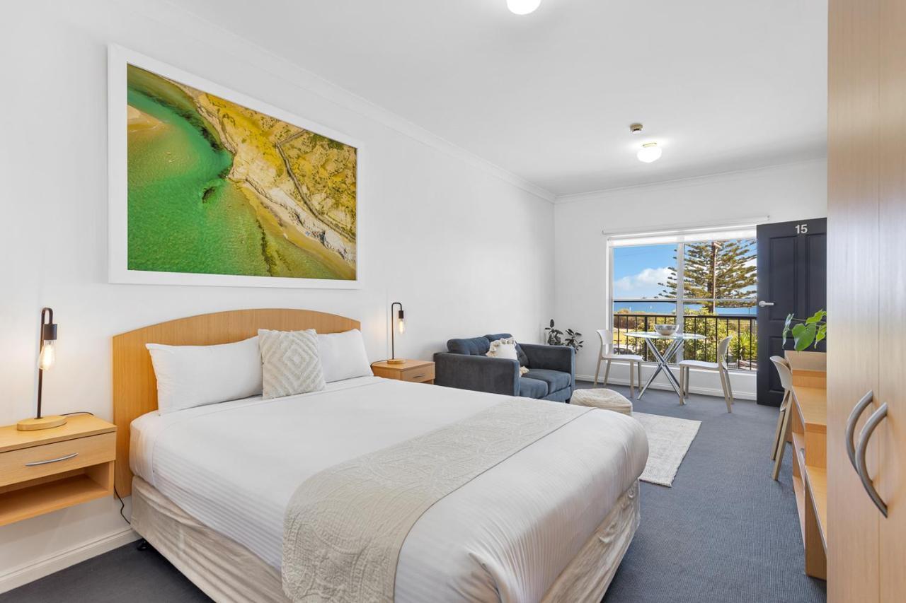 Coast Motel And Apartments Port Noarlunga Exterior photo